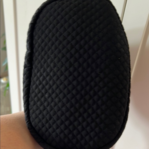 Vera Bradley Chic Black microfiber Shoulder Bag - Picture 8 of 10